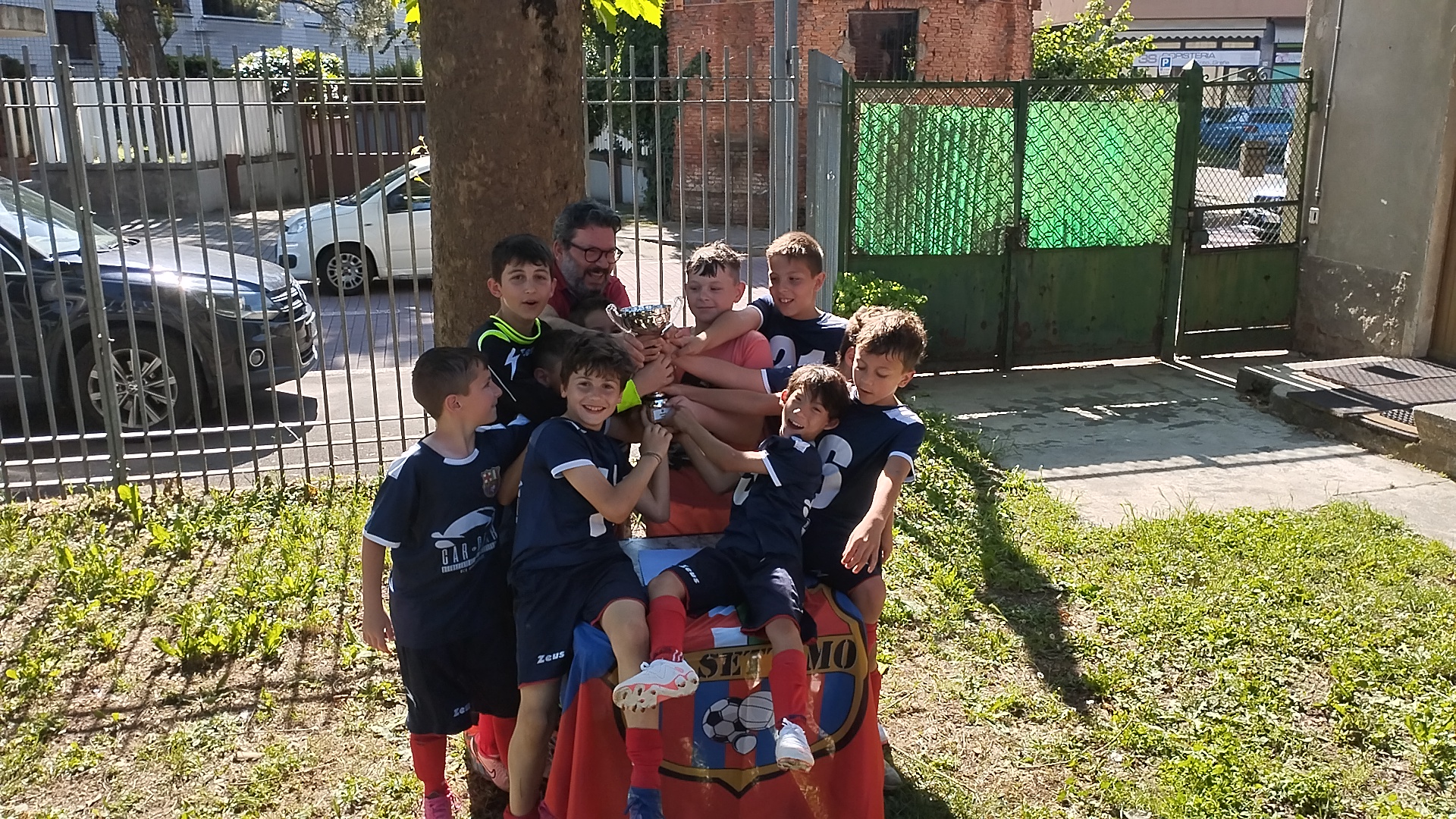 Caricamento immagine in corso...